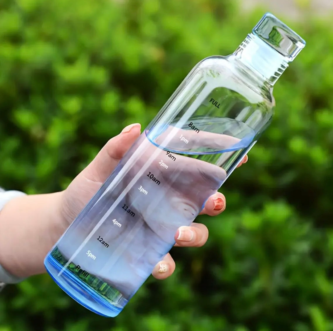 💧 Gourde graduée 500ml – Hydratation stylée et pratique ! 💦