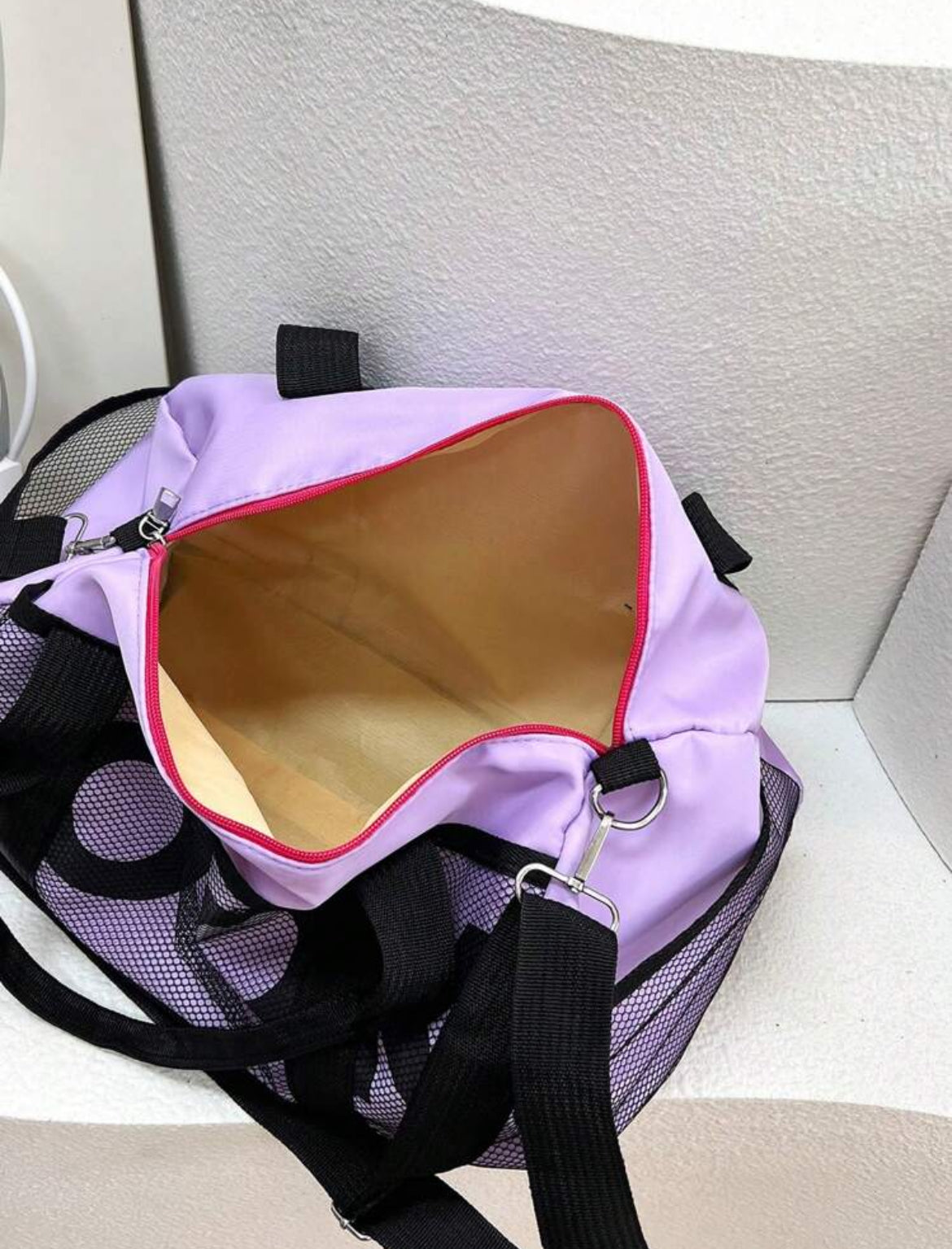 đ Sac de sport VIOLET stylĂ© et pratique â Lâalliance parfaite entre fonction et mode !